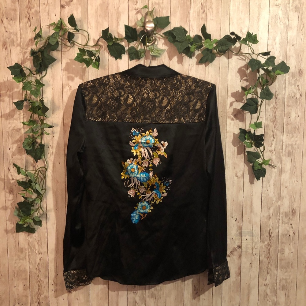 Cache Silk Floral Print Long Sleeves Blouse - Picture 2 of 5